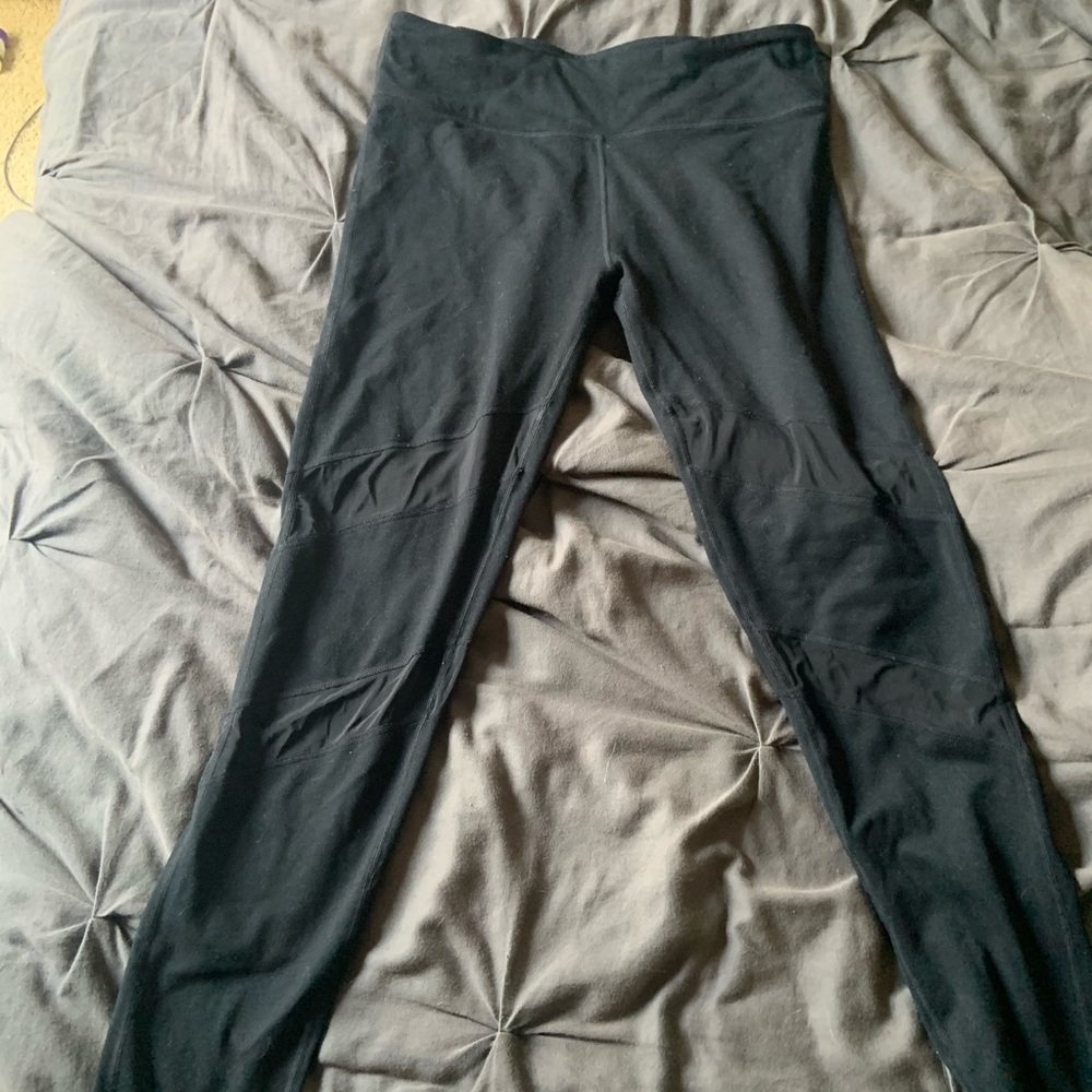 M Fabletics leggings with cute mesh details